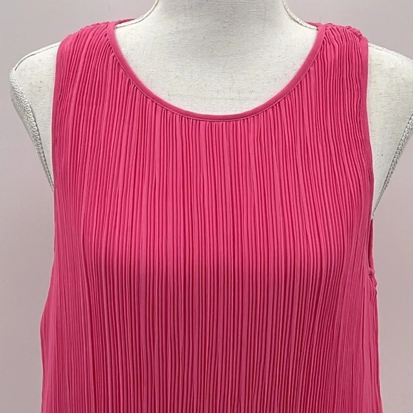 Halogen Pleated Sleeveless Swing Top in Barbie Pink - Size Small - Picture 3 of 8